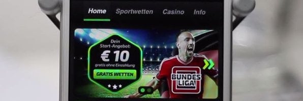 Neben dem 100% bis 150€ Bonus erhalten neue Kunden 10€ als Willkommensgeschenk